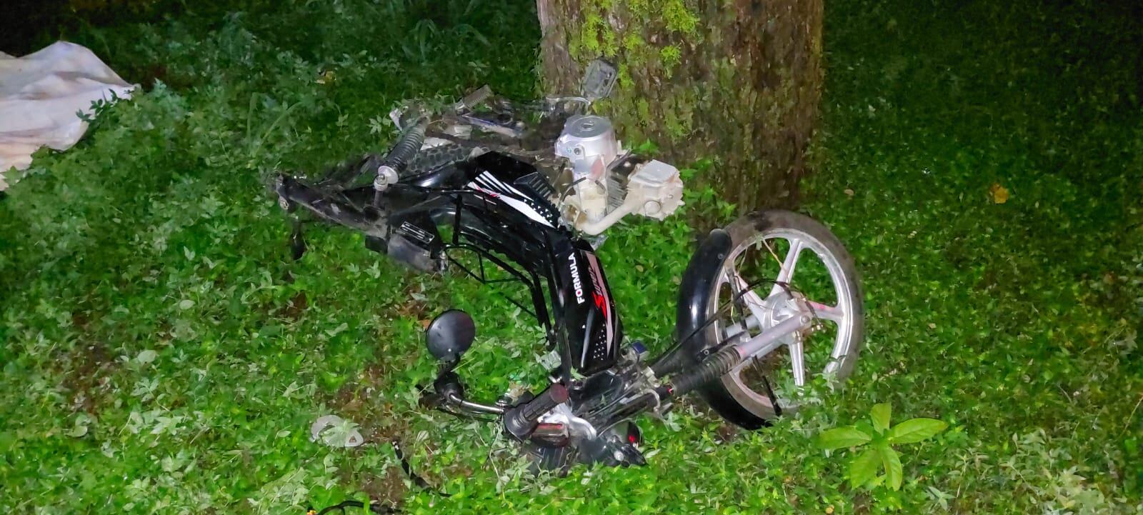 Accidente ocurrió el miércoles por la noche en Nambí de Nicoya. Las dos ocupantes de la bicimoto fallecieron.