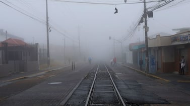 Costa Rica seguirá bajo la influencia del empuje frío N.° 14 este domingo: vientos intensos impactarán en varias regiones