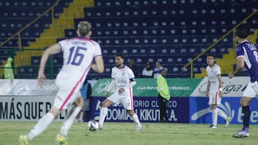 A los 39 años y con cuerpo de 24: Marvin Angulo desafía el paso del tiempo