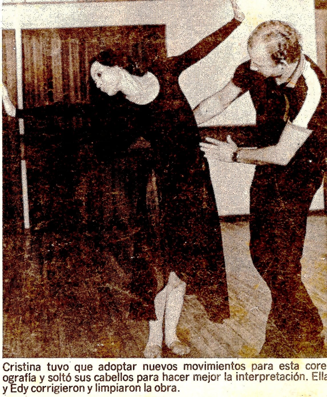 Pareja en 1985 durante ensayo de danza contemporánea.