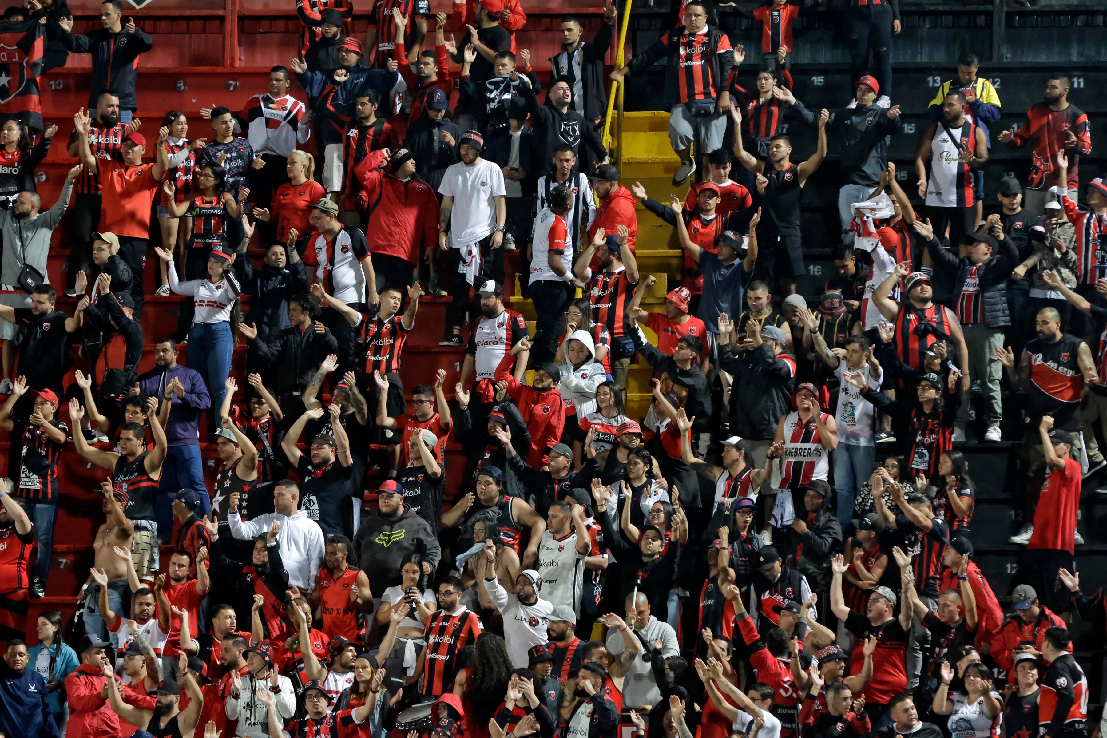 Liga Deportiva Alajuelense (LDA) y Municipal Pérez Zeledón.