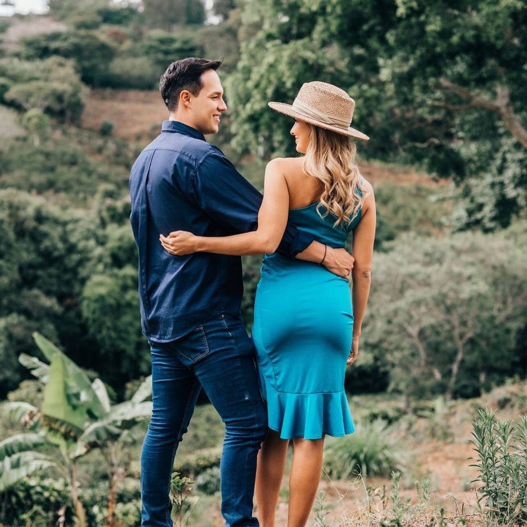 Rafa Pérez, presentador de Giros, y su novia Mahyla Roth