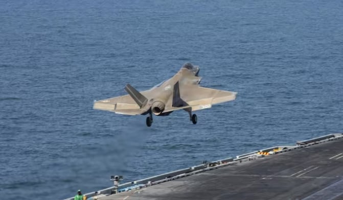 Tres aviones F-15E de la Fuerza Aérea estadounidense se estrellaron en territorio kuwaití en medio de combates que incluyeron misiles y drones iraníes; según el Mando Central de Estados Unidos (CENTCOM), el incidente habría sido causado por error por las defensas aéreas de Kuwait.