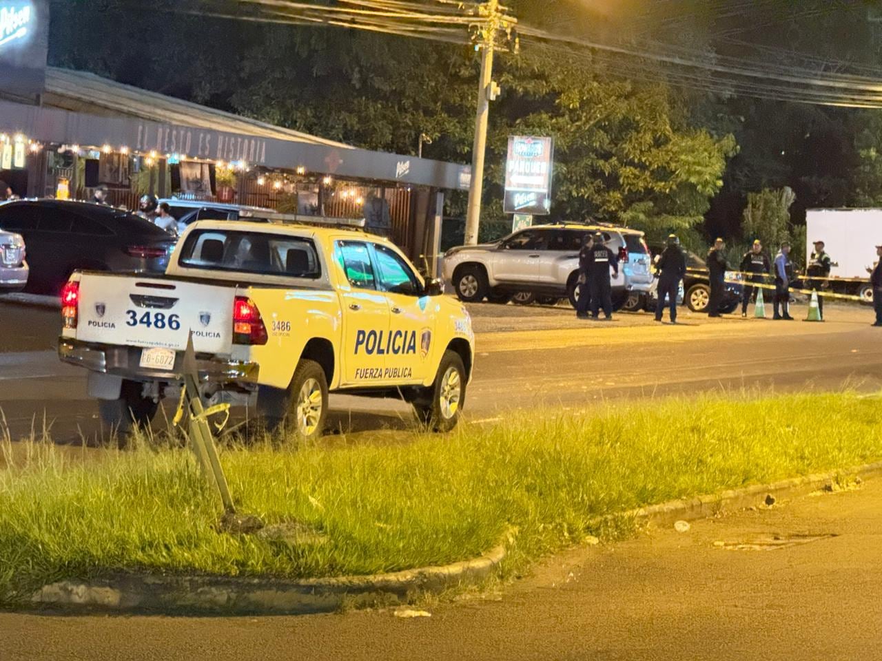 Tres personas fallecidas y otras dos heridas en una balacera en Santa Ana.