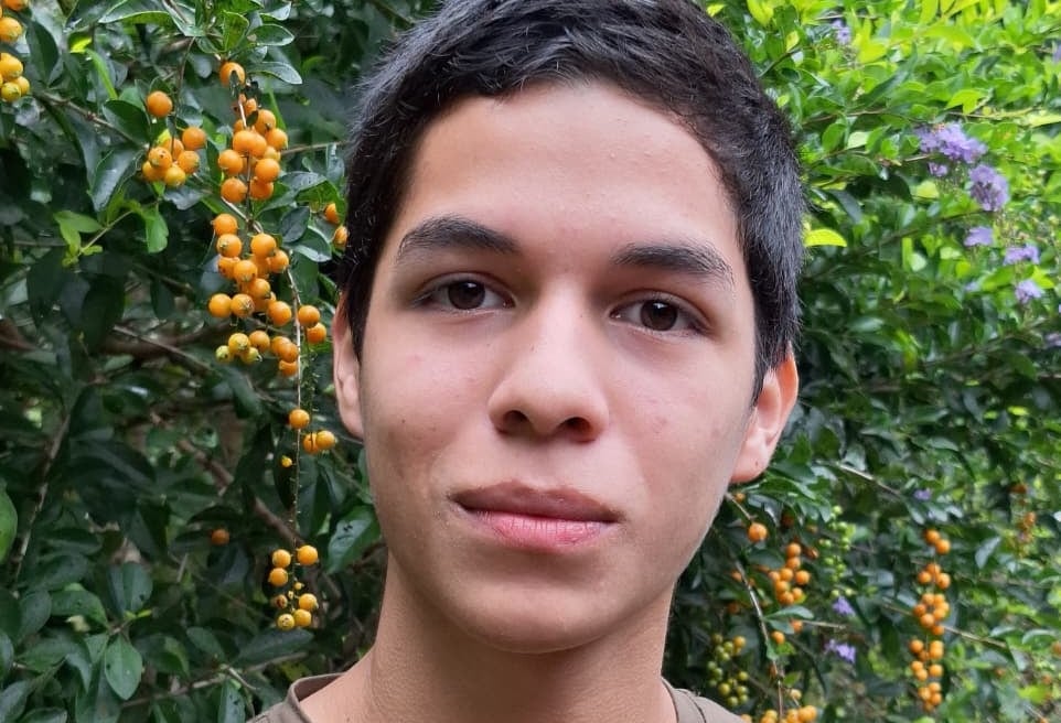 Estudiante indígena de 17 años logra puntaje perfecto en exámenes de ingreso a universidades públicas de Costa Rica