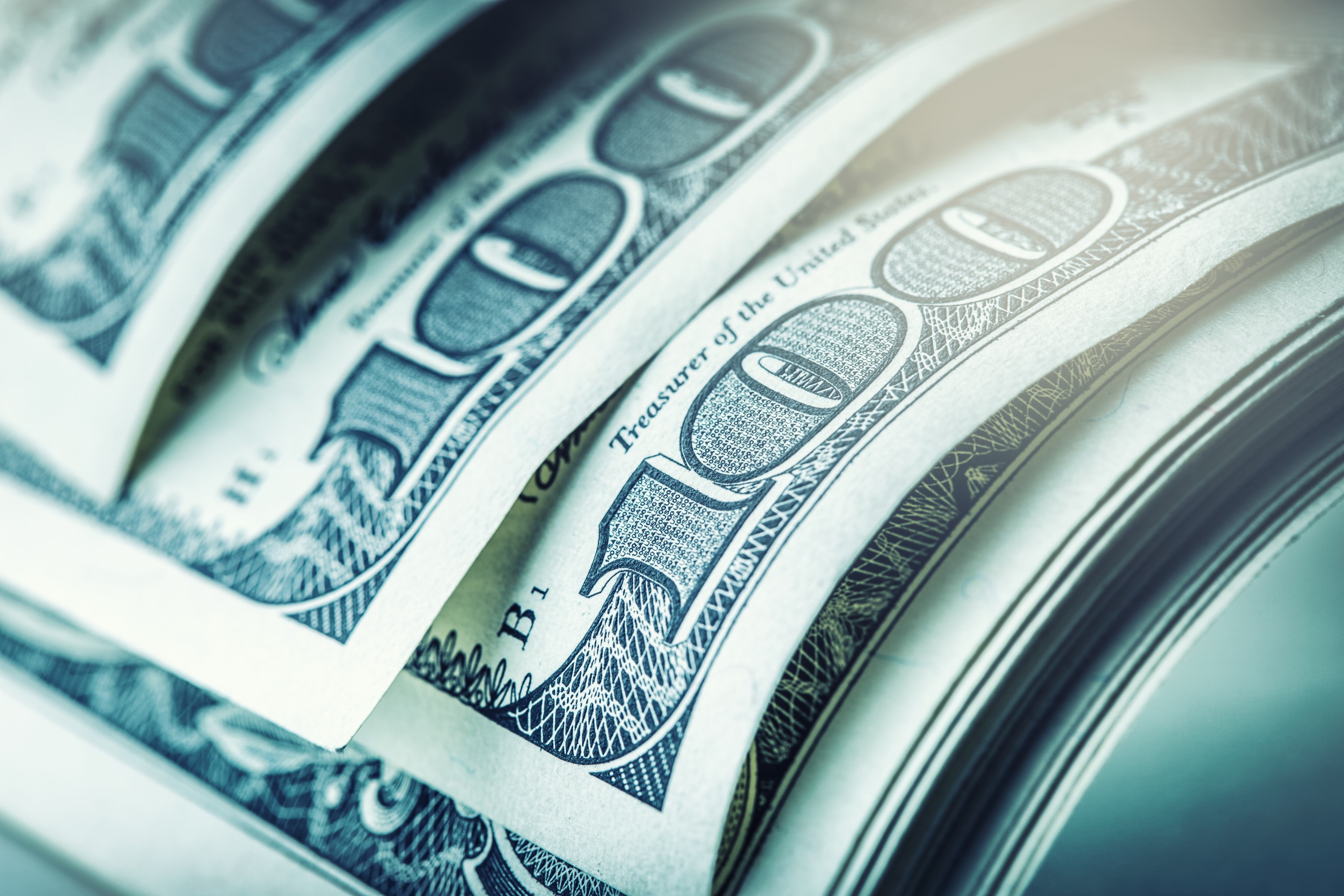 Inversión extranjera directa | Costa Rica | El Financiero | Shutterstock | Dólar | 100 dólares | Benjamin Fraklin