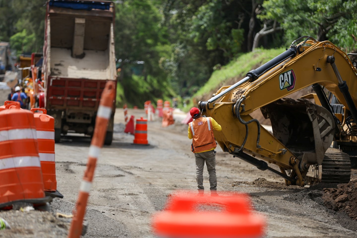 Gobierno presupuesta para 2025 la menor inversión en obras públicas de ...