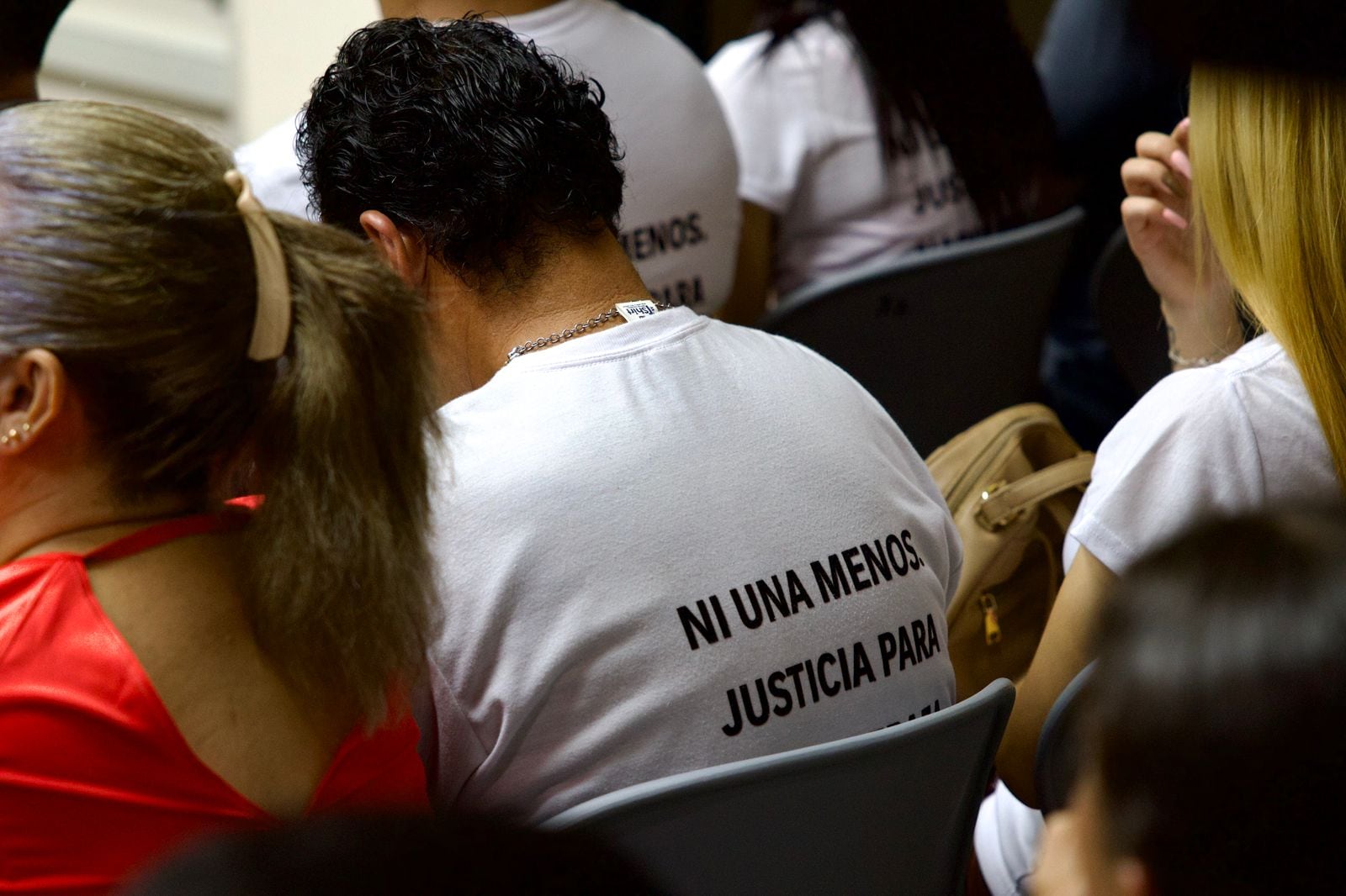 Familiares de Nadia llegaron a la lectura de la sentencia exigiendo justicia.
