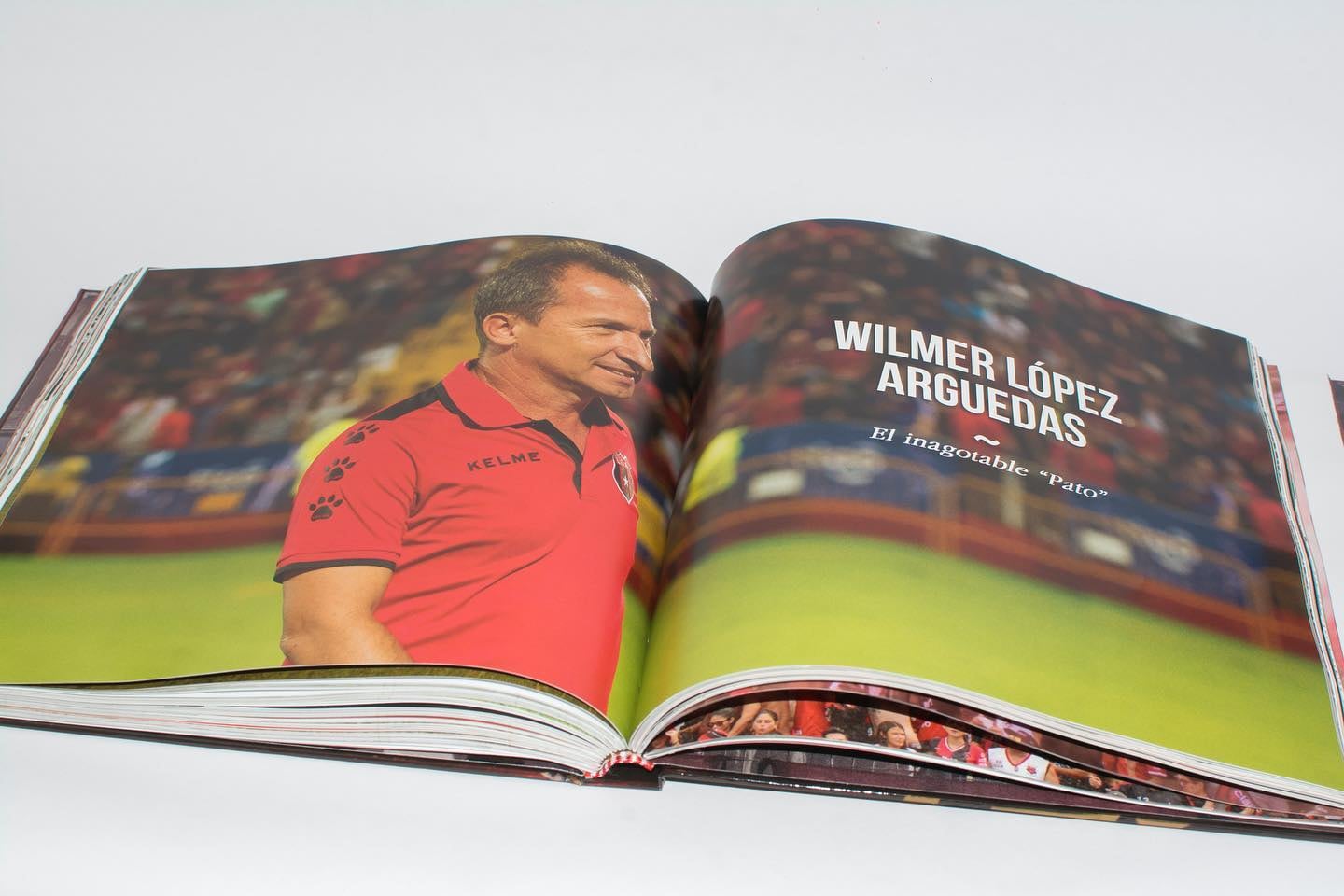 Wílmer López no podía faltar como parte de la historia de Liga Deportiva Alajuelense que se recopila en el libro 'Con alma de león'.