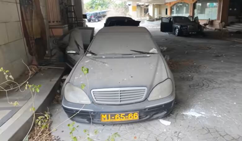 Vista frontal del Mercedes-Benz Clase S.