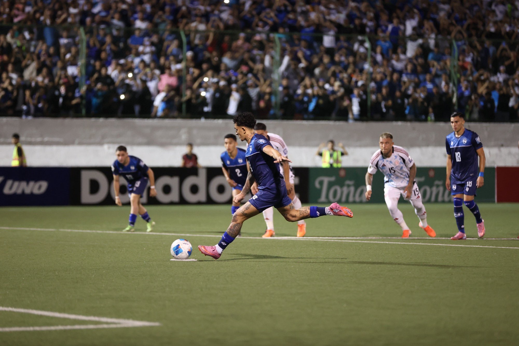 Marco Antonio Figueroa explicó por qué Byron Bonilla fue suplente ante la Selección de Costa Rica.