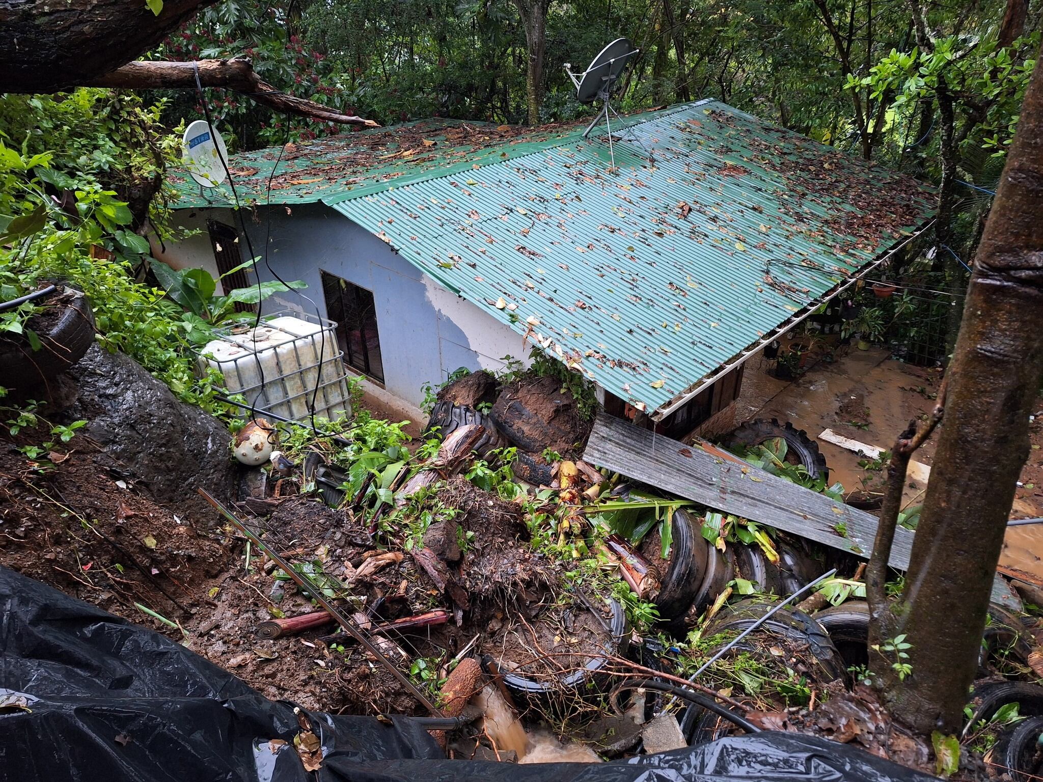 Atenas, Alajuela. Emergencia por lluvias. Foto cortesía CNE