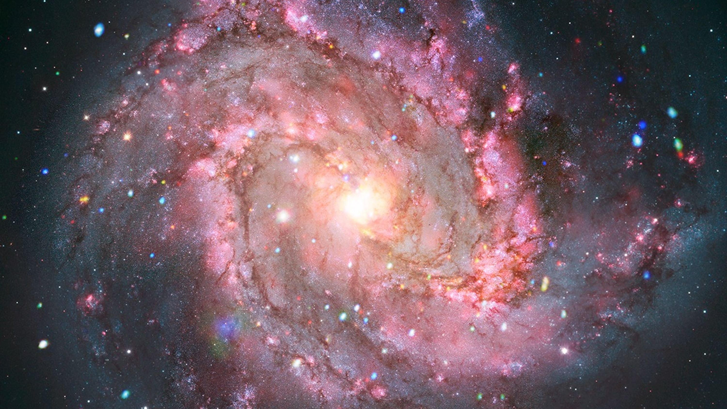 Científicos encuentran un comportamiento inesperado en restos de supernovas de una galaxia cercana