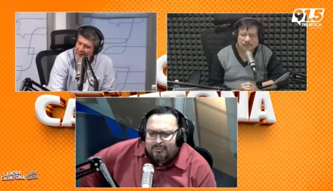 Adrián Méndez (abajo), demostró ser un gran contador de chistes en el programa de Teletica Radio con Carlos Álvarez y Carlitos Ramos, el "Porcionzón".
