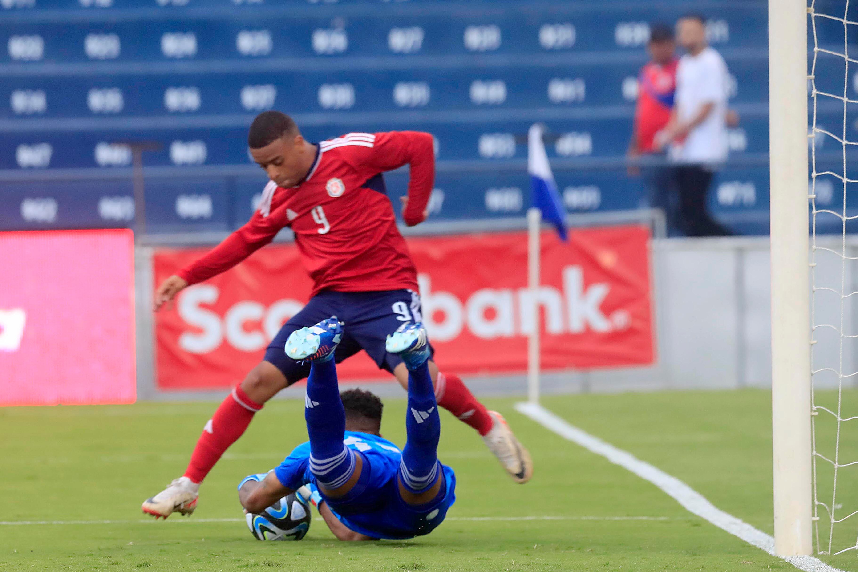 17/10/2023 Estadio Fello Meza, Cartago. La Selección Nacional Sub-23 enfrentó este martes por la tarde a su similar de Colombia, en el segundo encuentro de fogueo entre ambas selecciones en suelo tico.