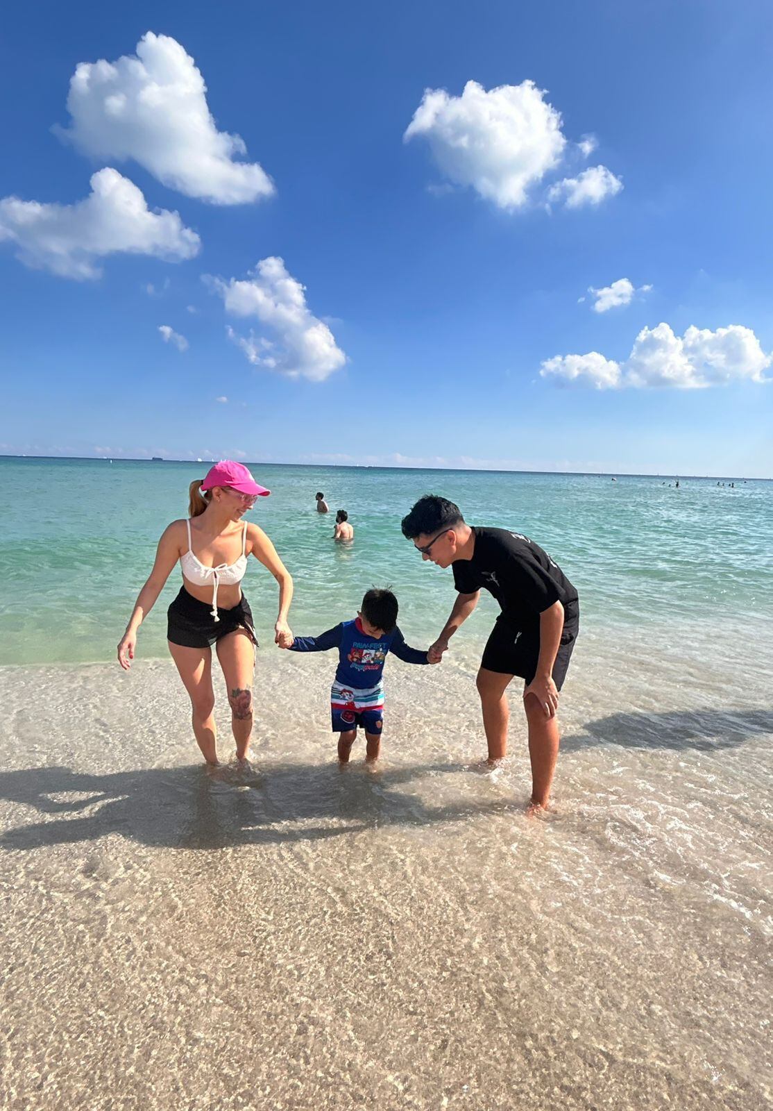 Kevin Jiménez tiene cuatro años de casado con su esposa Valeria Matamoros Araya, a quien conoce desde su época en el Liceo Luis Dobles Segreda. Ellos son padres de Benjamin Jiménez Matamoros, los tres comparten vacaciones y tiempo en familia a menudo.