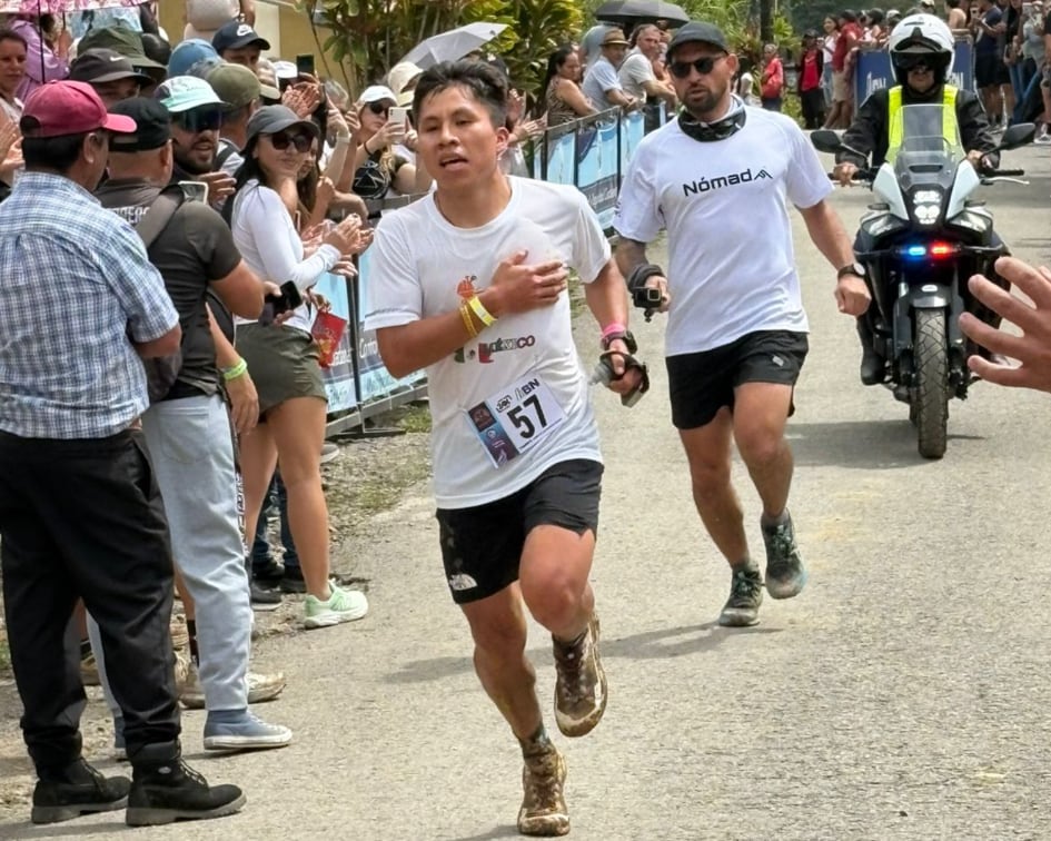 Carrera al Cerro Chirripó 2026
Edición número 38
Sebastián Hernández
Ganador de la Carrera al Cerro Chirripó
Distancia: 34 kilómetros
21 de febrero del 2026
Fotografía: Ileana Sandí