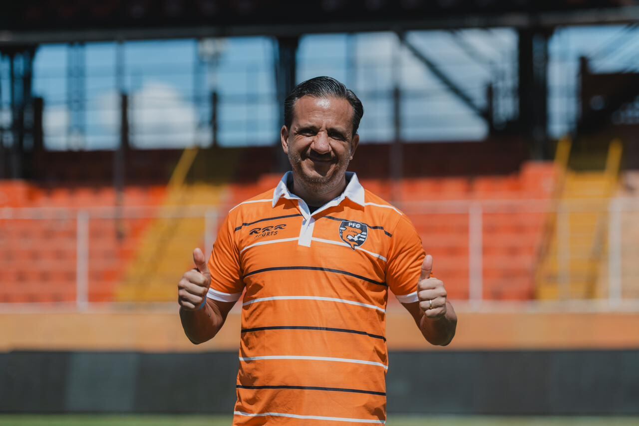 El señor Manuel Velarde, inversionista mexicano.