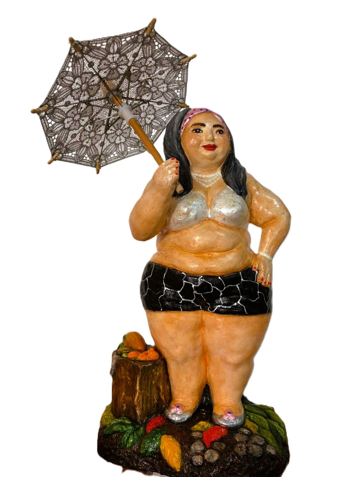 'Paseo' es una escultura de Leda Astorga.