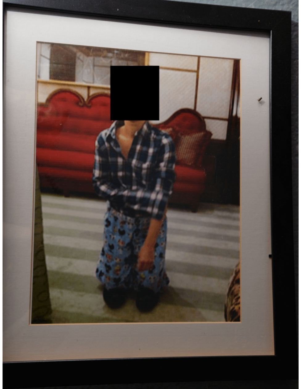 Mujer no identificada en los archivos del caso Epstein publicadas por el Departamento de Justicia.