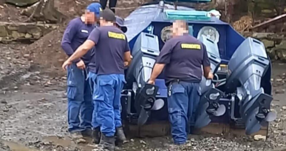 El navío fue llevado hasta la estación de Guardacostas en Golfito para su debida custodia e inspección. Foto: Cortesía MSP.