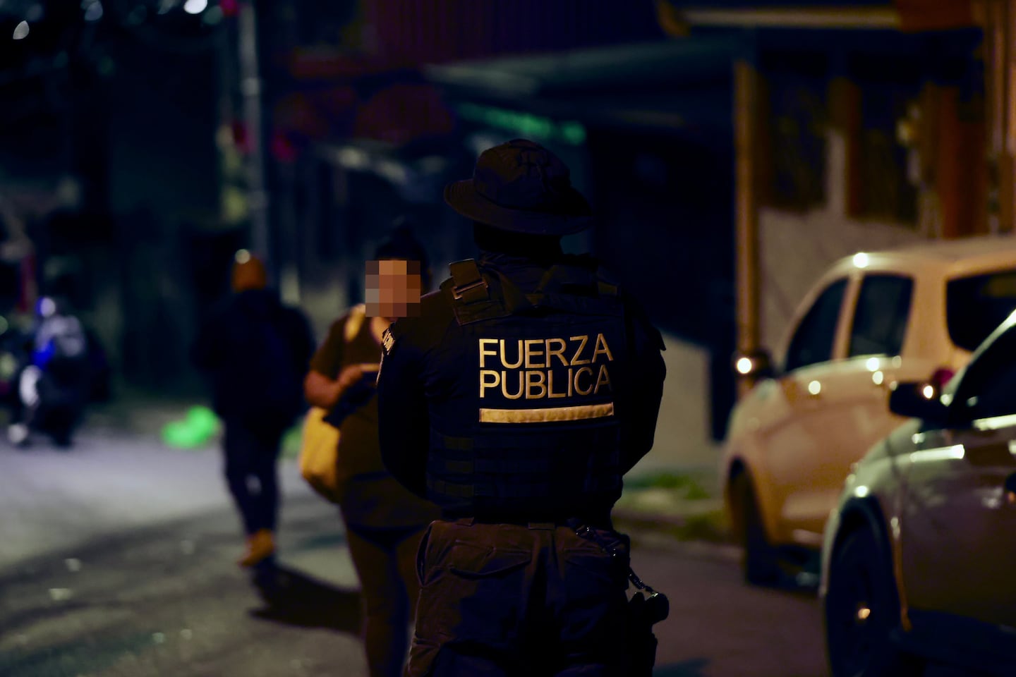 Hombre pasará largo periodo en la cárcel por intentar asesinar a un policía con un machete