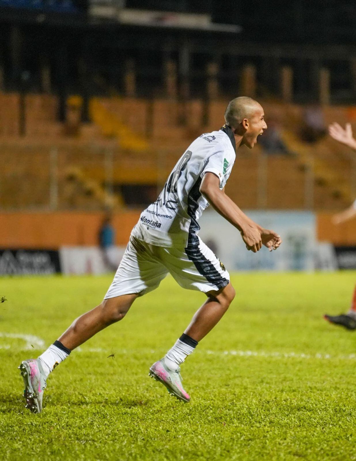 Paul González Marchena
Delantero Municipal Liberia
16 años
24 de agosto del 2025
Fotografías: Municipal Liberia