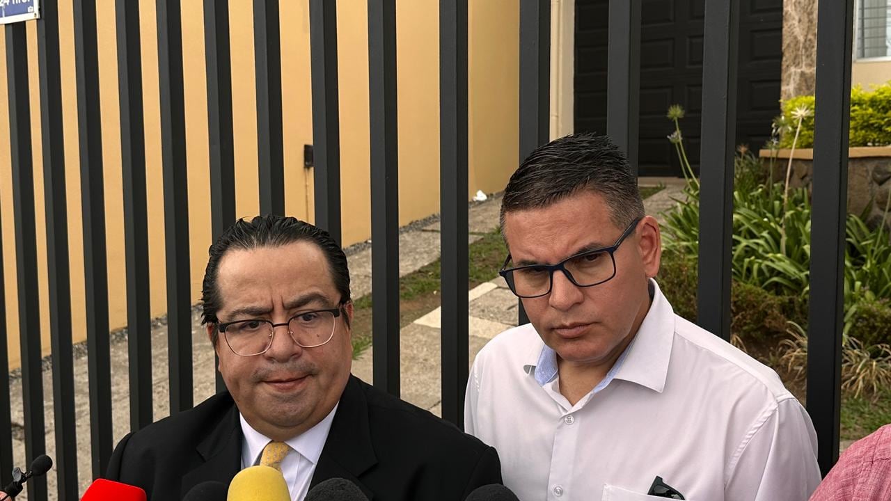 El exdiputado Fabricio Alvarado, del Partido Nueva República (PNR), se presentó ante la Fiscalía General, a solicitud del Ministerio Público, para hacer la indagatoria dentro del expediente judicial sobre presunto abuso sexual que se tramita en ese despacho.