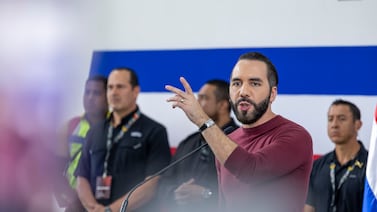 Con burlas y descalificaciones, Bukele desestima acusaciones de oenegés sobre presos políticos y crímenes de lesa humanidad