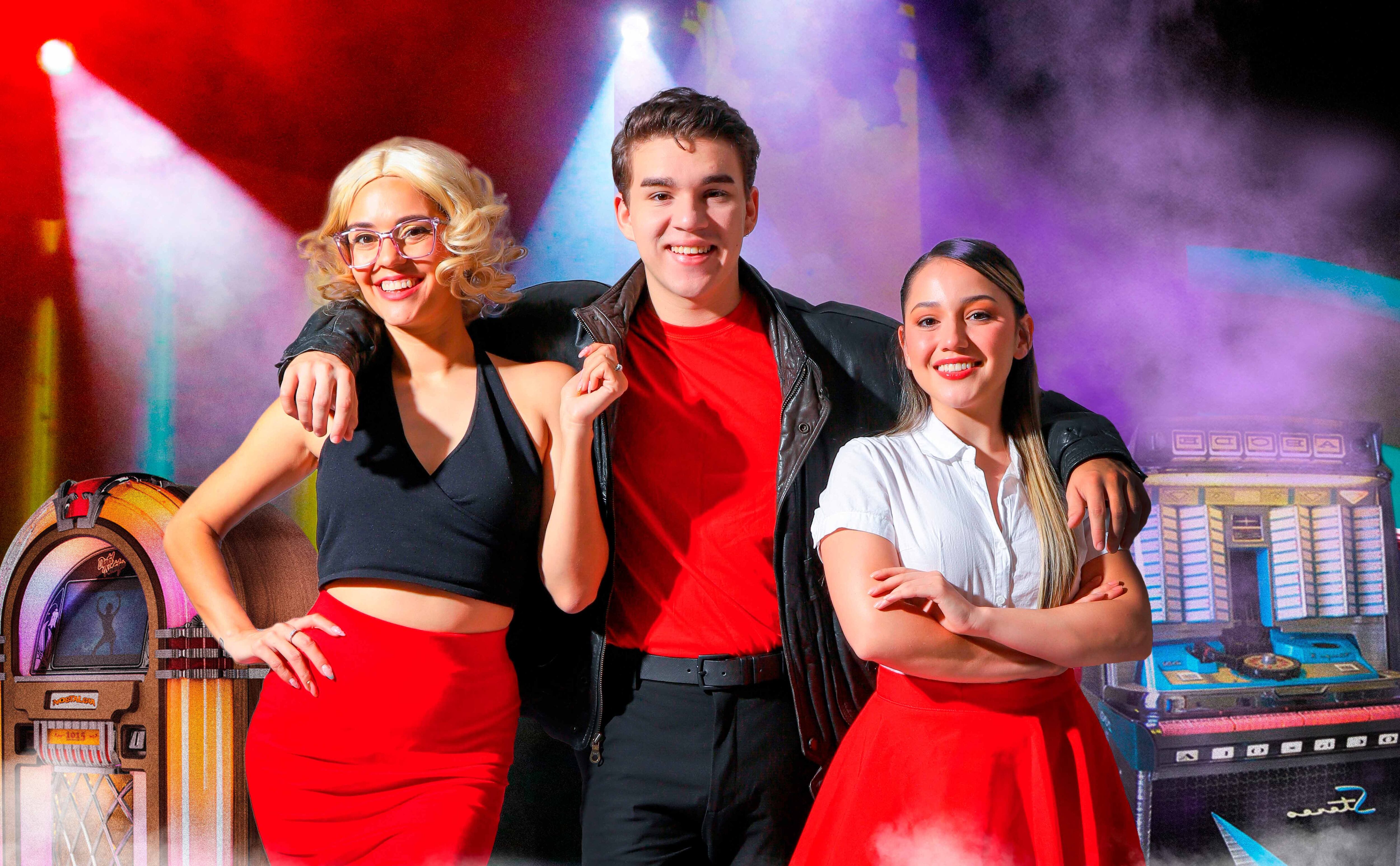 El repertorio de 'Brillantina, Amor a todo gas ' combina éxitos de Grease, Elvis Presley y rock and roll clásico.