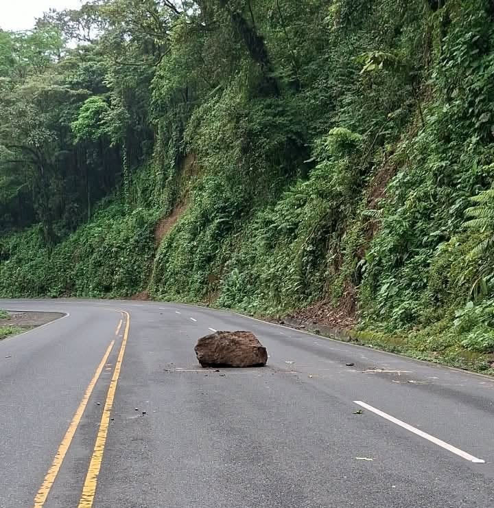 Caída de material 24 agosto en ruta 32