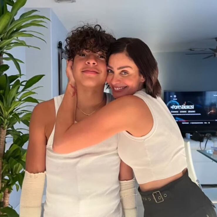 El sobrino de Dayanara Torres, Santiago, recién cumplió 14 años y le reza a San Lorenzo por su recuperación.