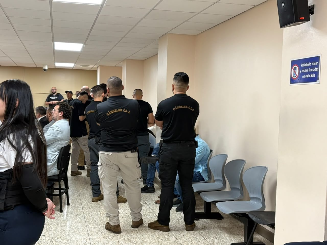 11 de los 13 acusados del secuestro de los empresarios George Angulo y Jaime Guardián cumplen prisión preventiva. Los sospechosos permanecen bajo fuerte custodia en el juicio.