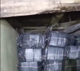 Cerca de 10 toneladas de droga fueron incautadas en el oeste de Ecuador. Estaban en una bodega.