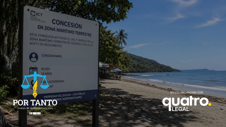 imagen generada con ia de una playa y un letrero que dice "concesiones"