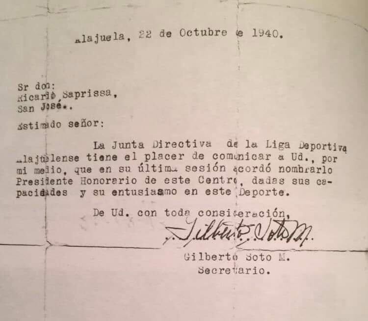 Ricardo Saprissa fue declarado presidente honorario de Alajuelense en 1940. Documento del periodista Rodrigo Calvo publicado por el también comunicador Maynor Solano en su cuenta de X.