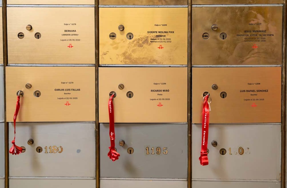 La Caja de las Letras incluyó a autores de Costa Rica, Panamá y Puerto Rico, tras la entrega del legado literario de Carlos Luis Fallas "Calufa", Ricardo Miró y Luis Rafael Sánchez.