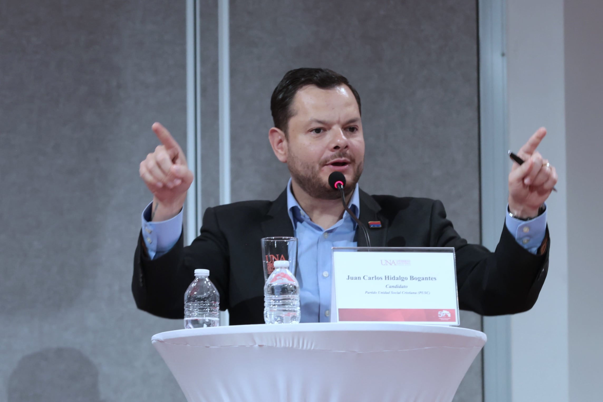 Candidatos a la presidencia de la república durante Debate Presidencial en la UNA