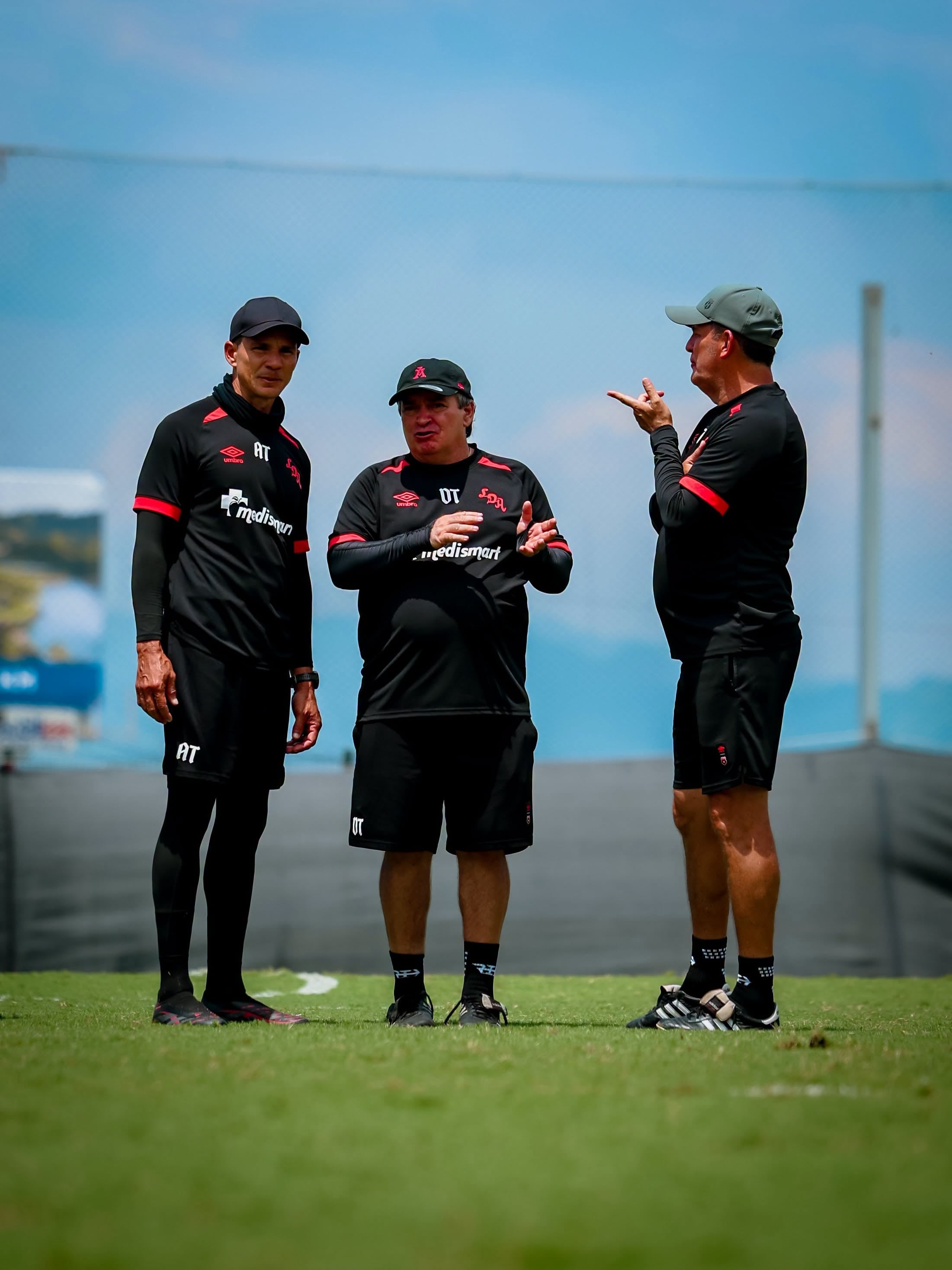 Óscar Ramírez comienza una nueva etapa al frente de Liga Deportiva Alajuelense.