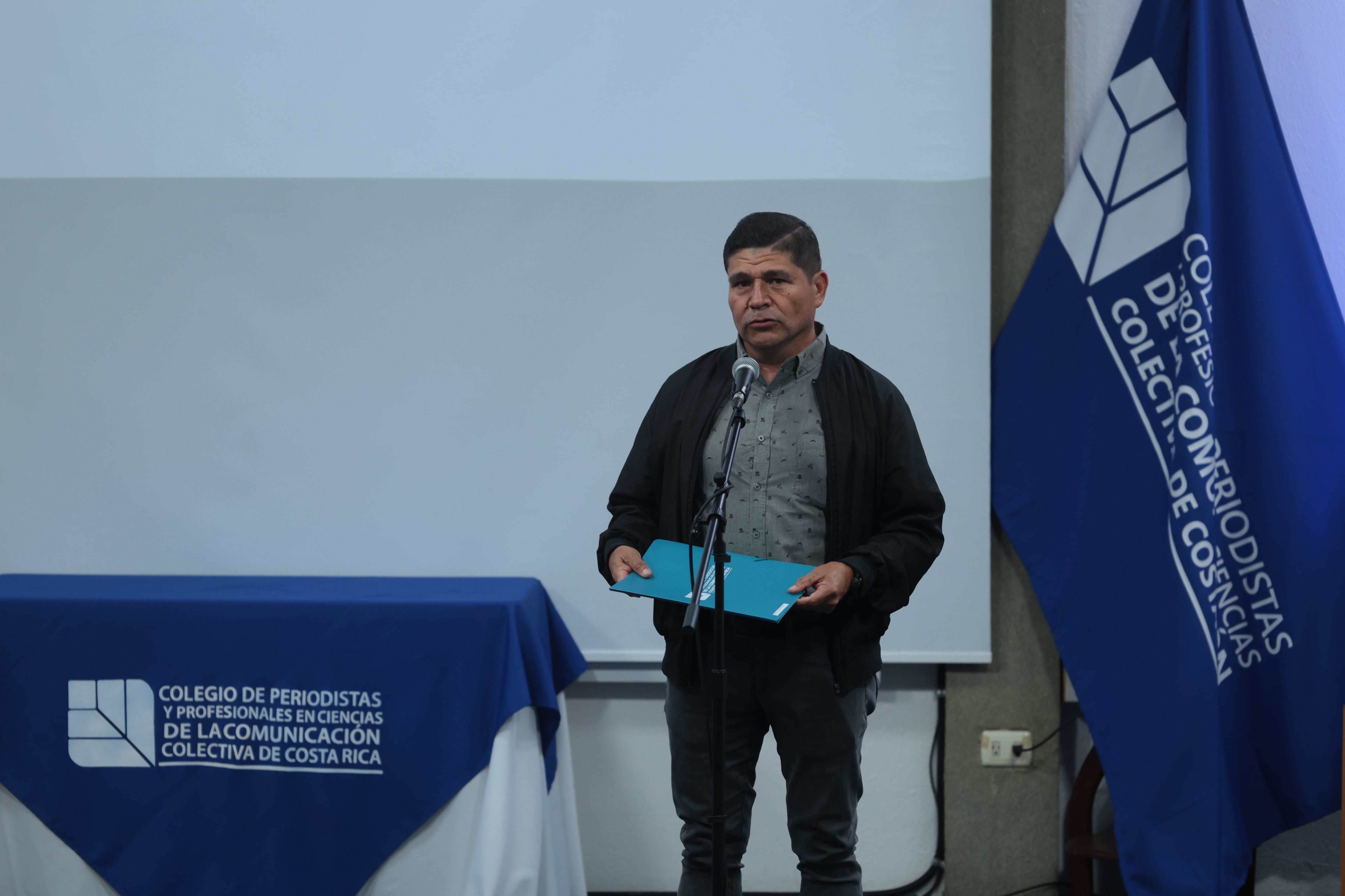 21/09/2026, San José, COLPER, entrega de los premios a la comunicación por parte del COLPER, John Durán ganador del Premio Mario Roa y Rafael Pacheco ganó una mención honorífica.