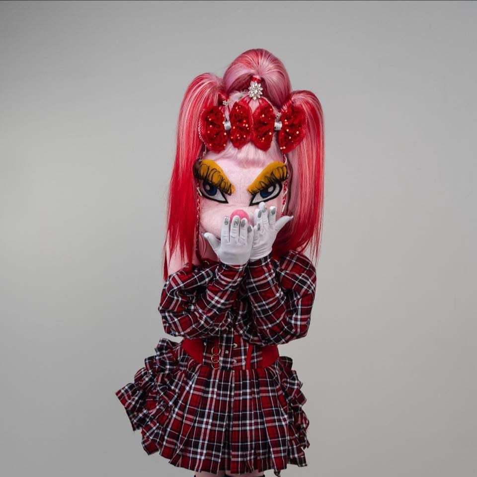 Perrita Grifa, artista Drag Queen de México