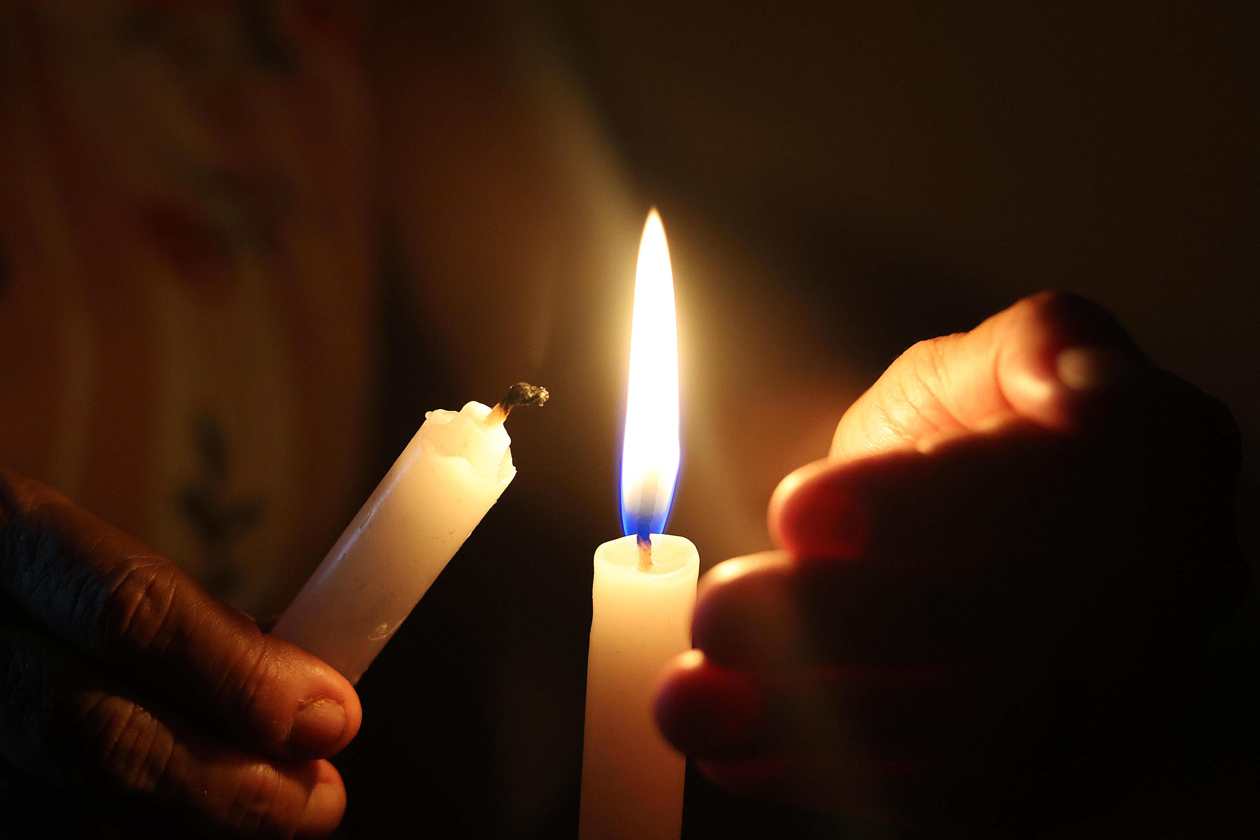 Candelas; Compañia Nacional de Fuerza y Luz; ortes de electricidad; Luz; Electricidad; Apagones; Racionamientos eléctricos; Compañia Nacional de Fuerza y Luz; CNFL; ICE