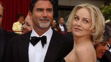 Sharon Stone revela la reacción de su esposo ante una doble mastectomía que marcó el fin de su matrimonio