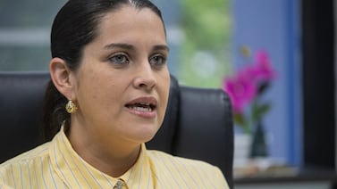 Presidenta del AyA afirma que estudio apunta a ‘un aumento abrupto en la tarifa’ del agua, pero es necesario revisarlo