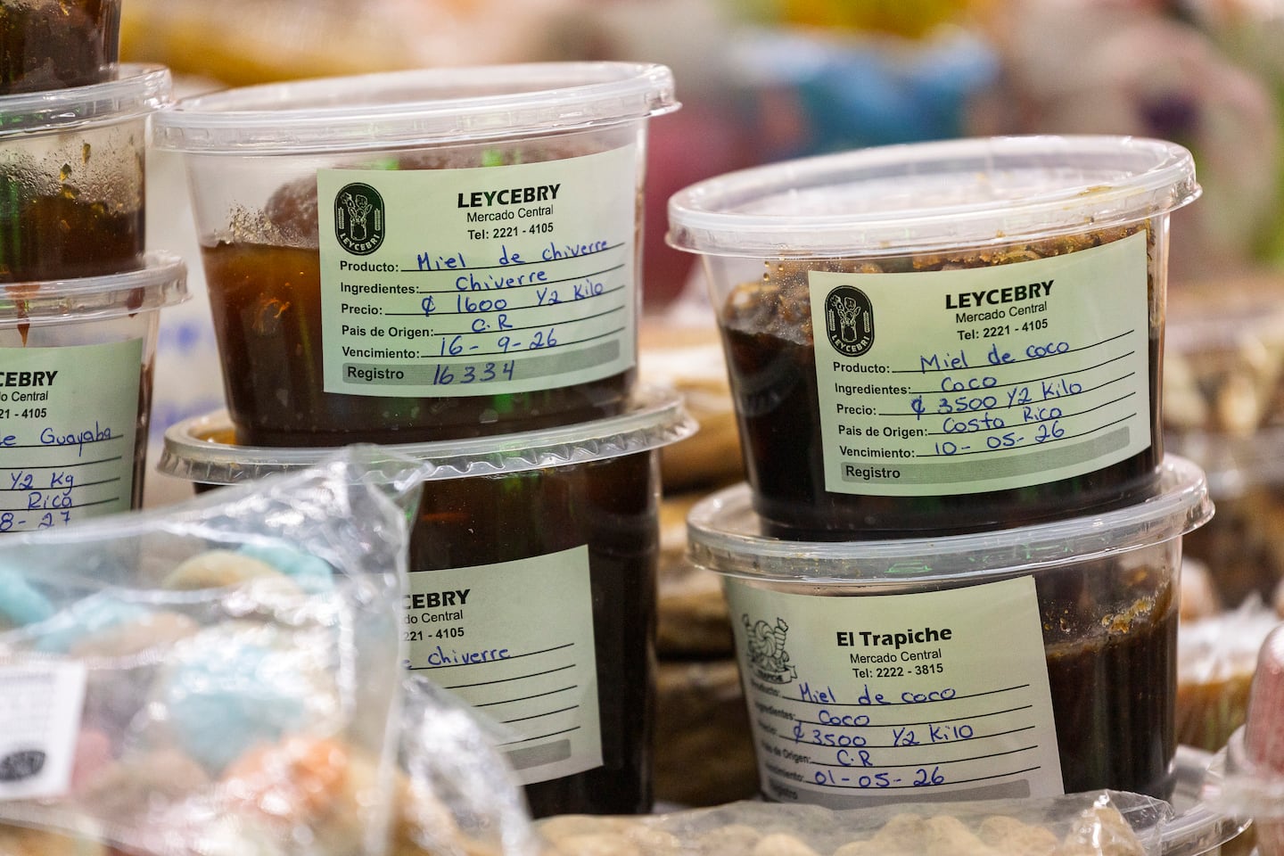 De quemar el chiverre a escurrirlo en una centrífuga: el curioso proceso detrás del dulce típico de Semana Santa