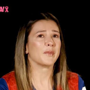 Deportista que ganó oro para Costa Rica rompe en llanto al contar que su hijo la rechaza: vea el duro momento