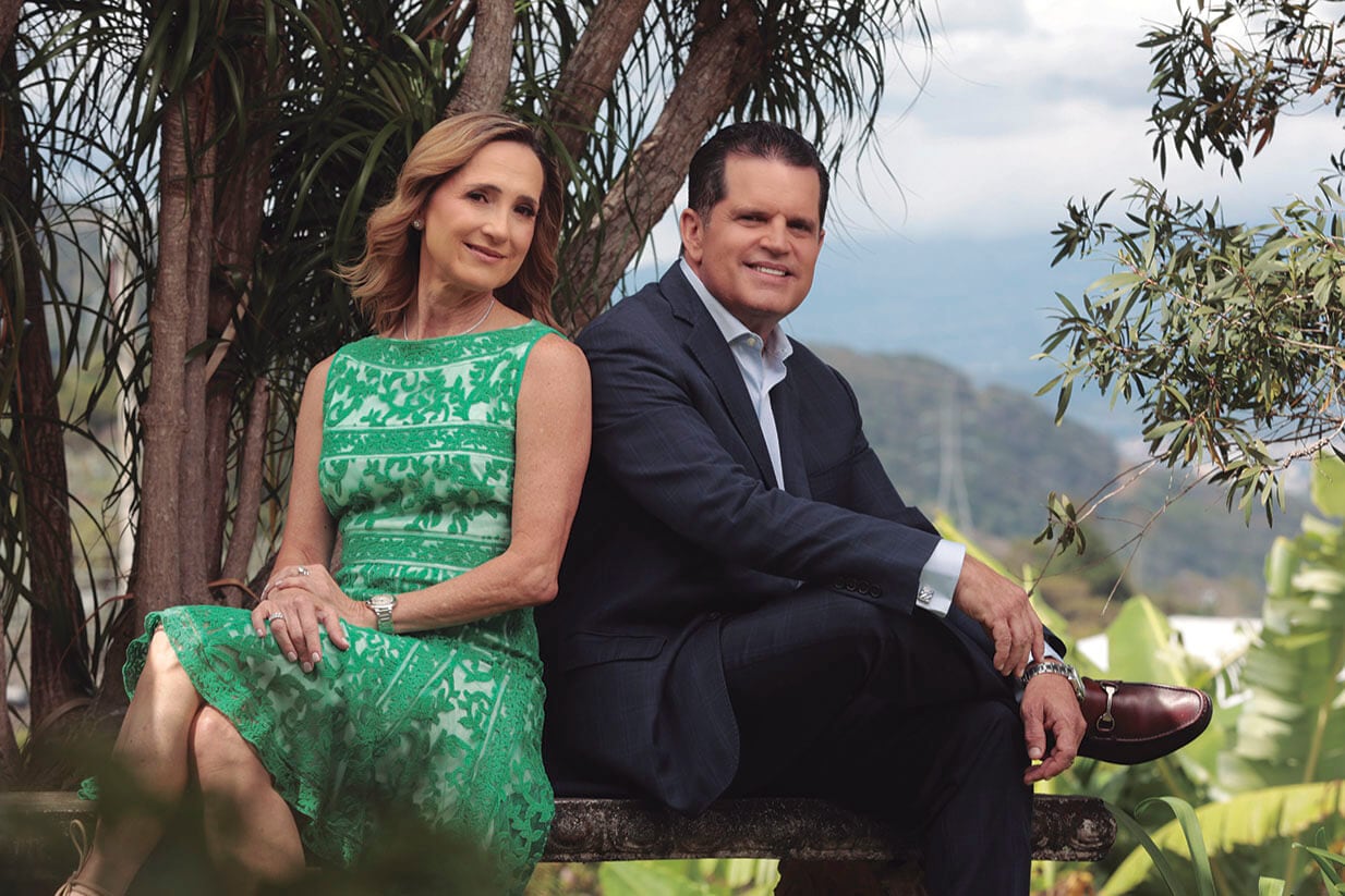 Karina Fischel y Franco Pacheco en portada de Perfil febrero 2026