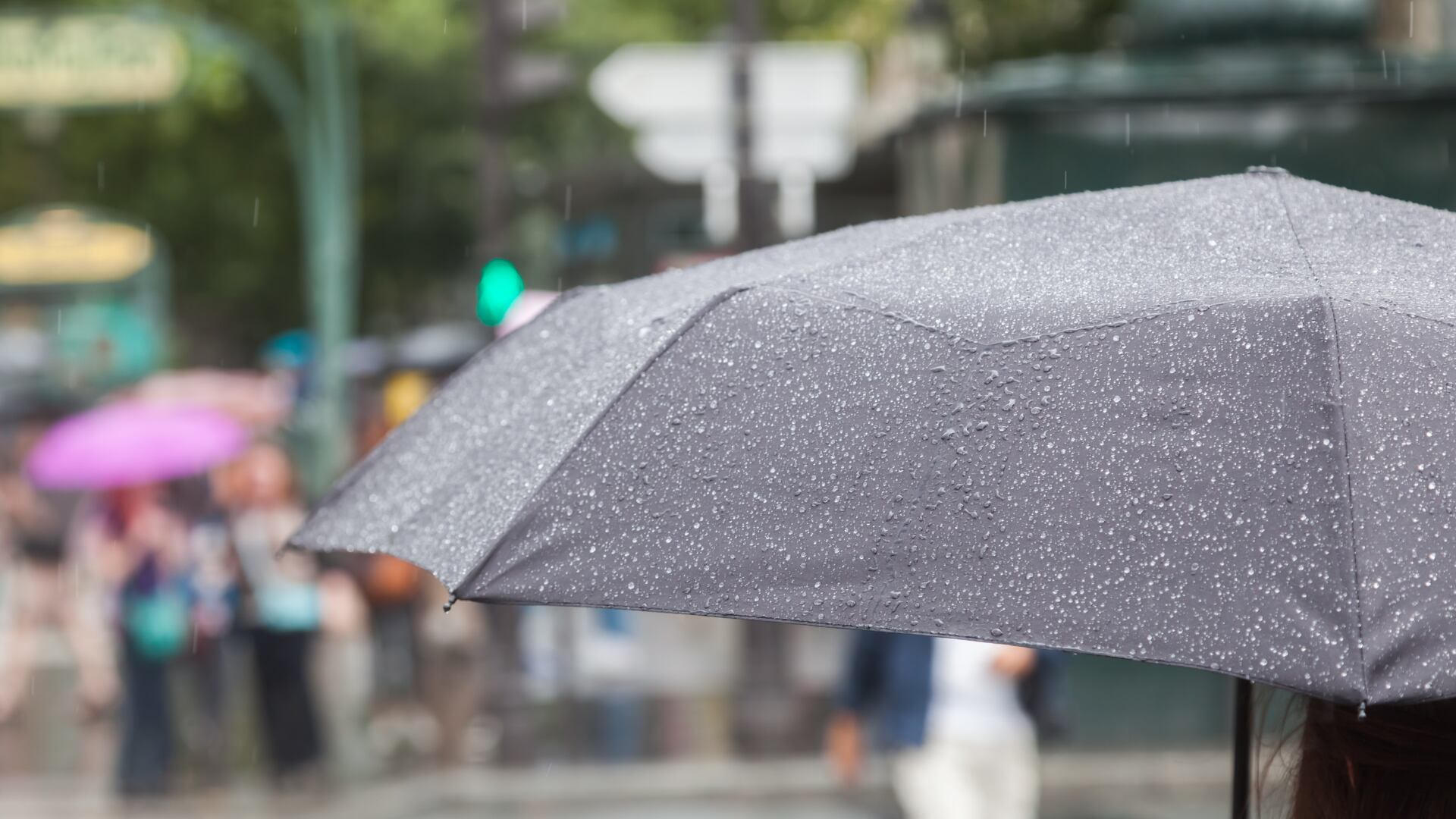 Imagen del cielo nublado sobre zonas de Costa Rica durante el lunes 7 de abril, con condiciones propicias para lluvias y tormentas eléctricas, según el IMN.