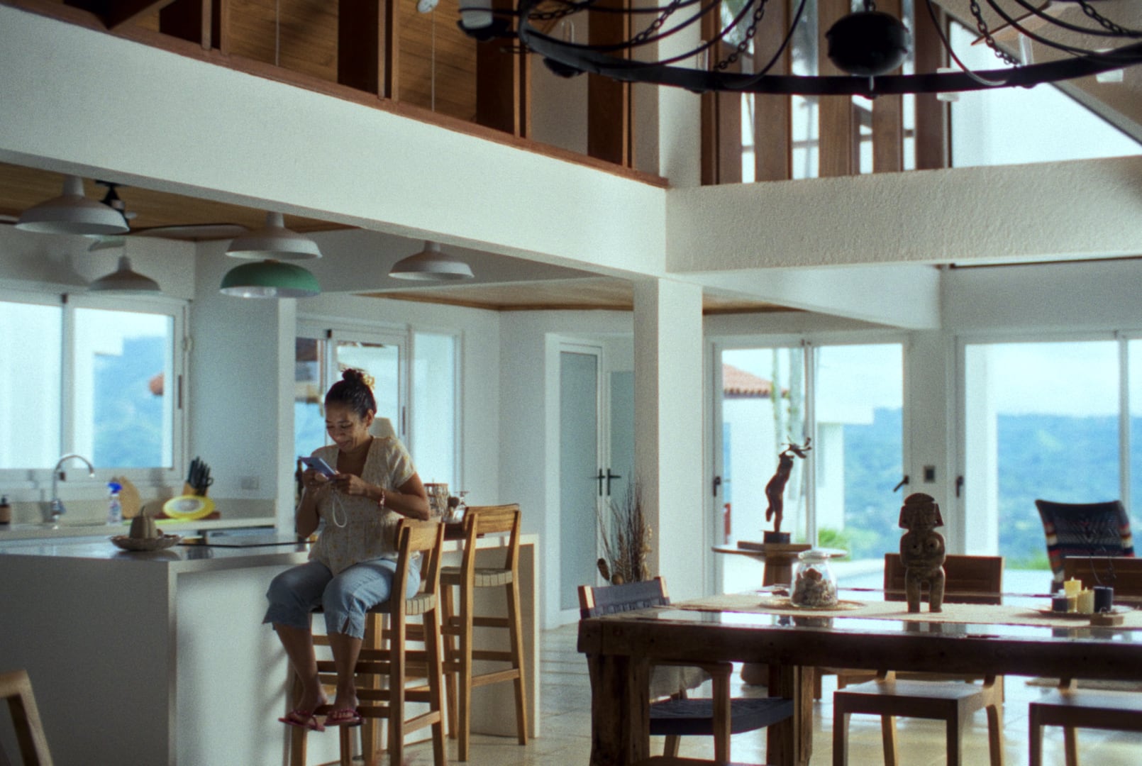 'Bye, Bye Paraíso' filmó sus escenas de interiores en Atenas, Alajuela, y las playas en Quepos y Playa Limón.