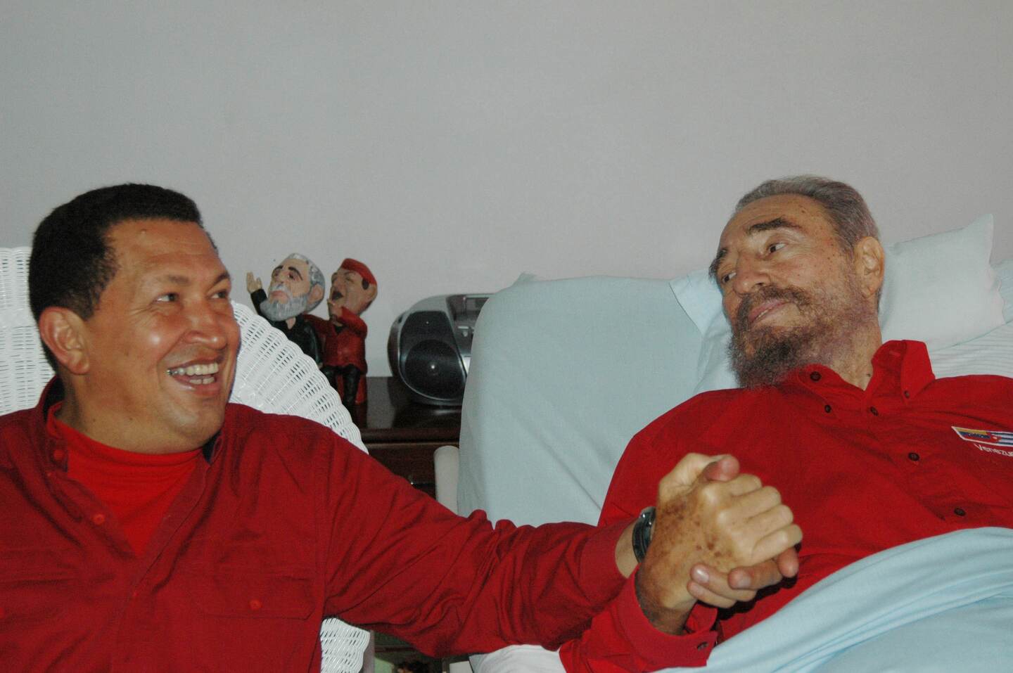 Fidel Castro con Hugo Chávez, quien falleció en el 2013.